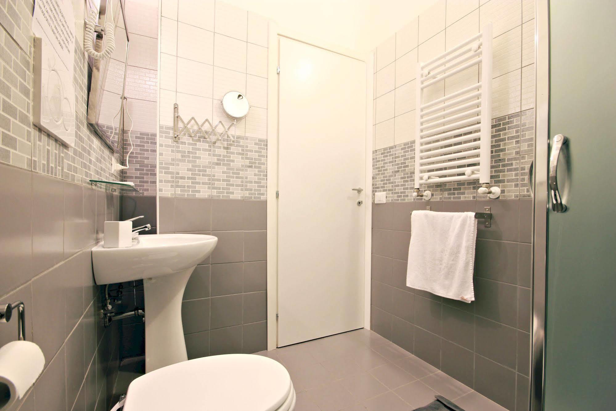 Le Piazze Di Roma Bed & Breakfast Exterior foto